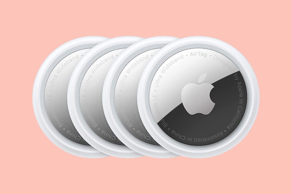 multiple apple airtags