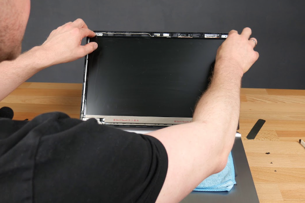 HP laptop won't start