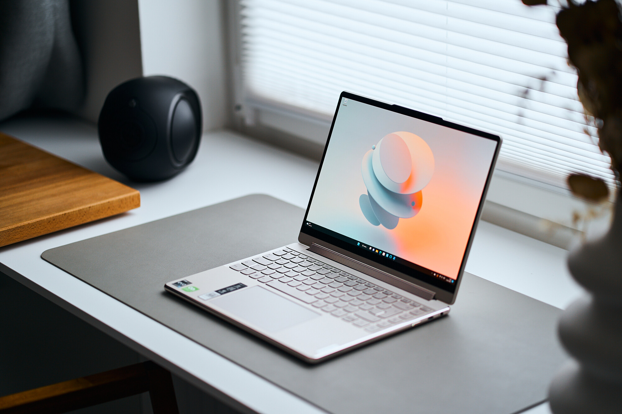 lenovo laptop with docking station
