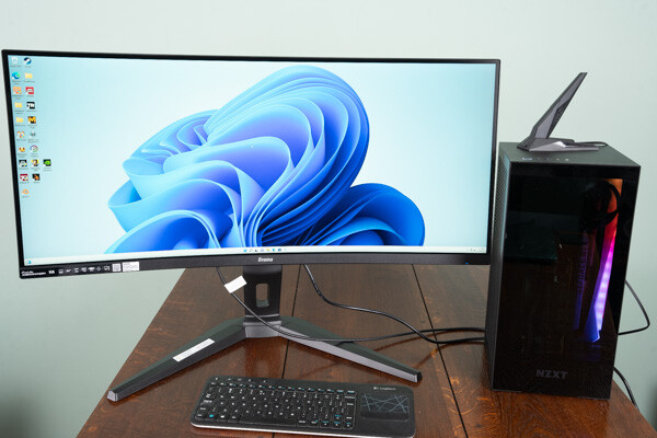 Iiyama display
