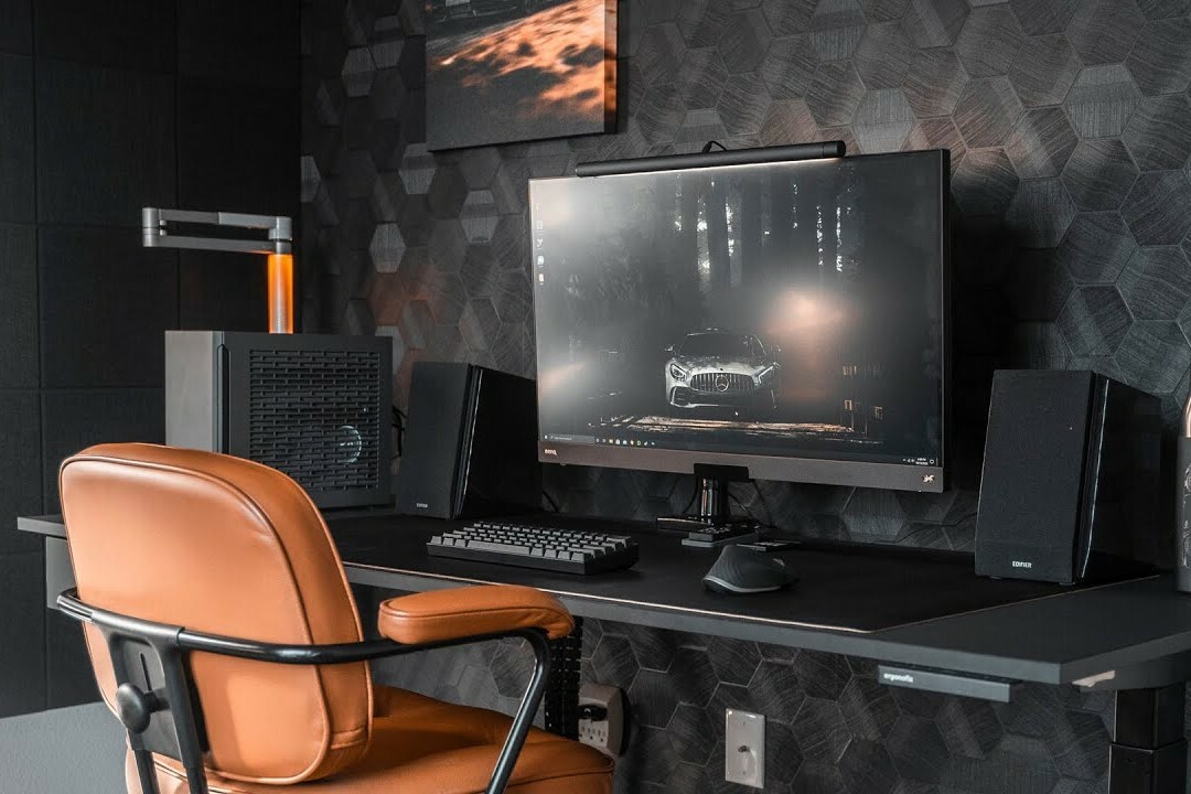 buying a computer screen